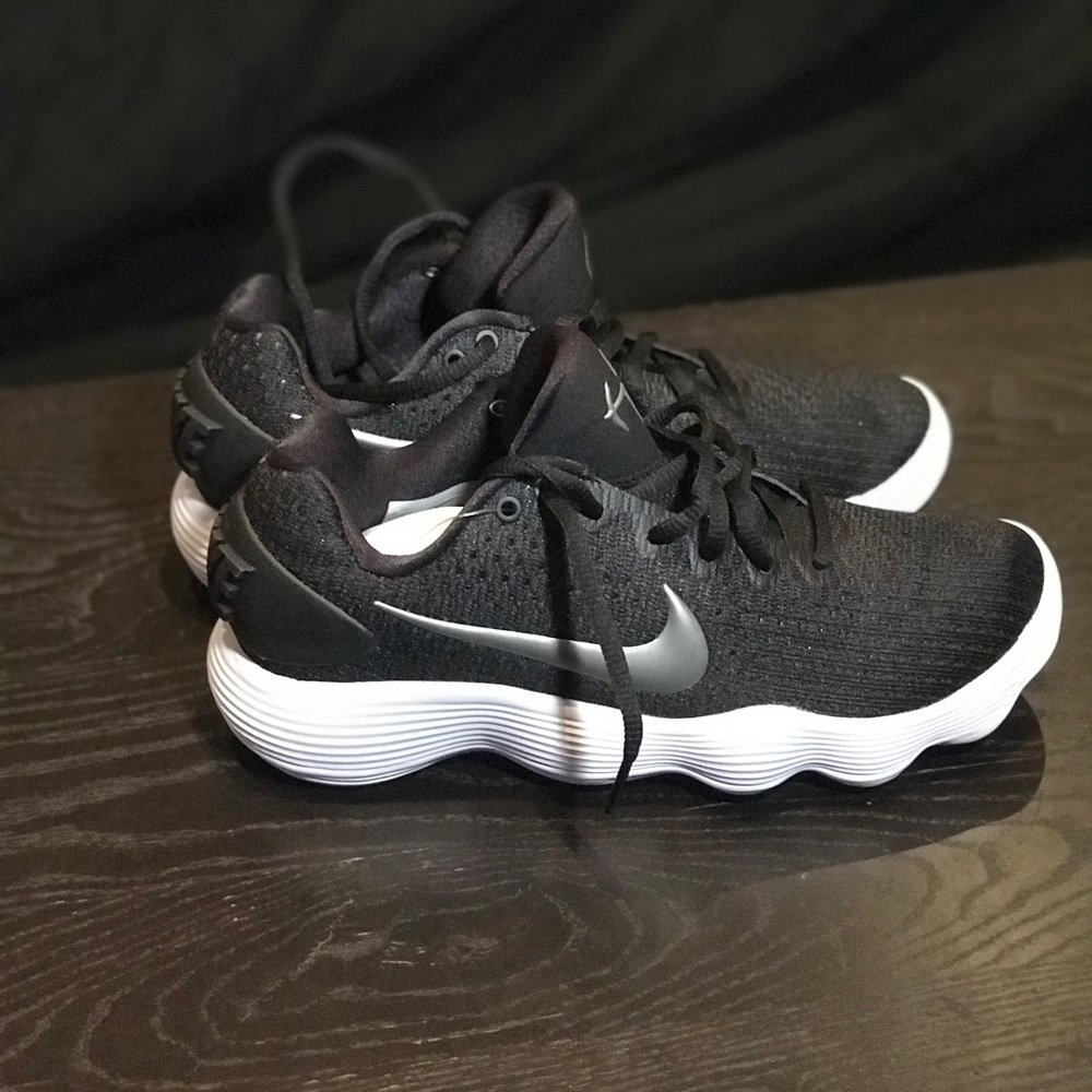 Nike Women’s Hyperdunk 2017 - size 7.5